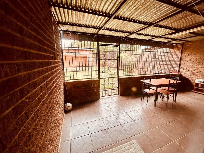 3 bedroom Townhouse for sale in Vryheid - Photo 3