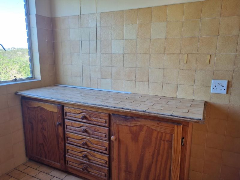 Corner Apartment  For Sale in Amalinda North. - Photo 9