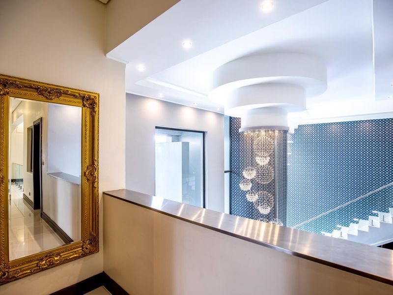 THE EPITOME OF LUXURY AND STYLE IN COPPERLEAF GOLF ESTATE - Photo 5