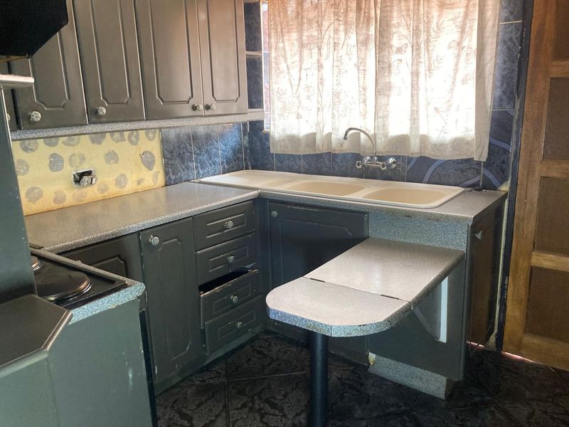 House for sale in Protea Glen ext11 - Photo 3