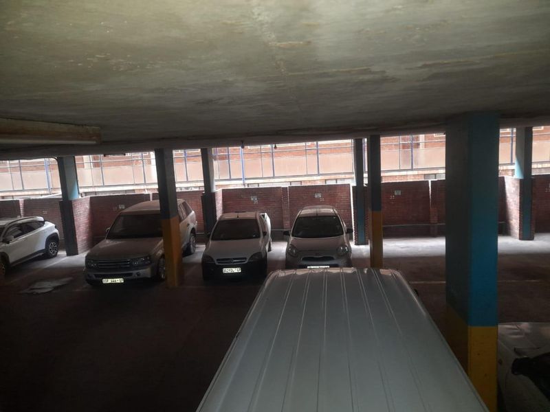 2  Bedroom Apartment for sale in Xanadu - Photo 3