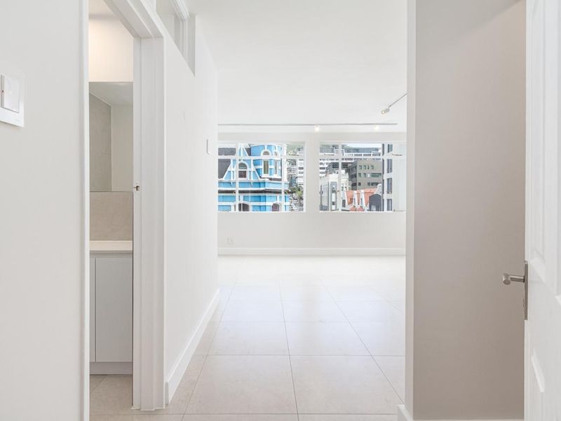 Final Opportunity: Studio in Airbnb-Friendly CBD Block - Photo 7