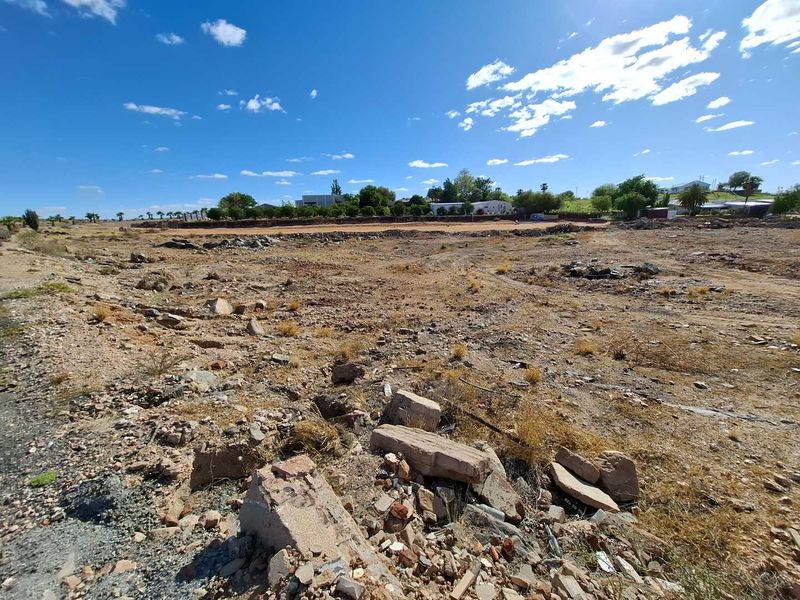 Vacant land just outside Upington with lots of potential - Photo 4
