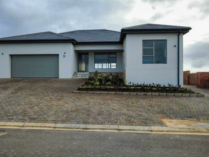 No Transfer Duty – Embrace the Ultimate Coastal Lifestyle - Photo 2
