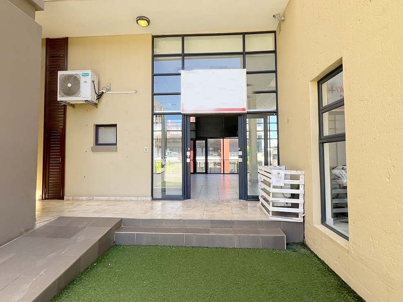 PRIME COMMERCIAL, RETAIL OR OFFICE SPACE - Photo 6