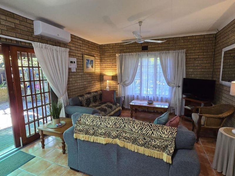 Stunning 3-Bedroom, 2-Bathroom Face Brick Property for Sale - Photo 4