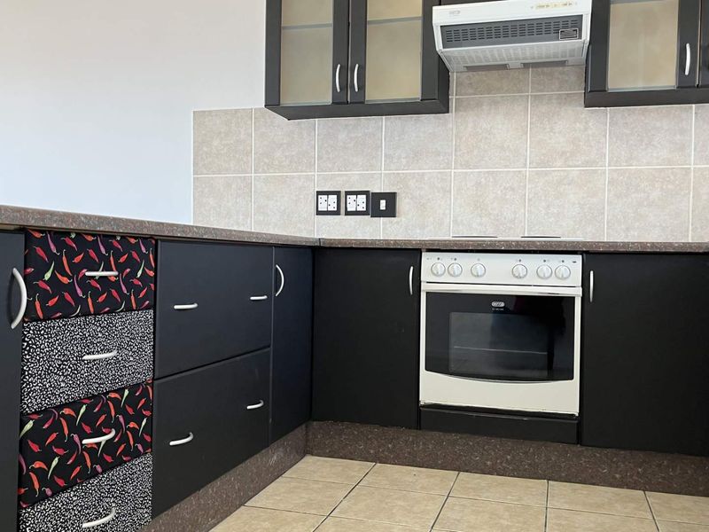 Ocean View Oasis: Your 2-Bedroom Dream Awaits! - Photo 3