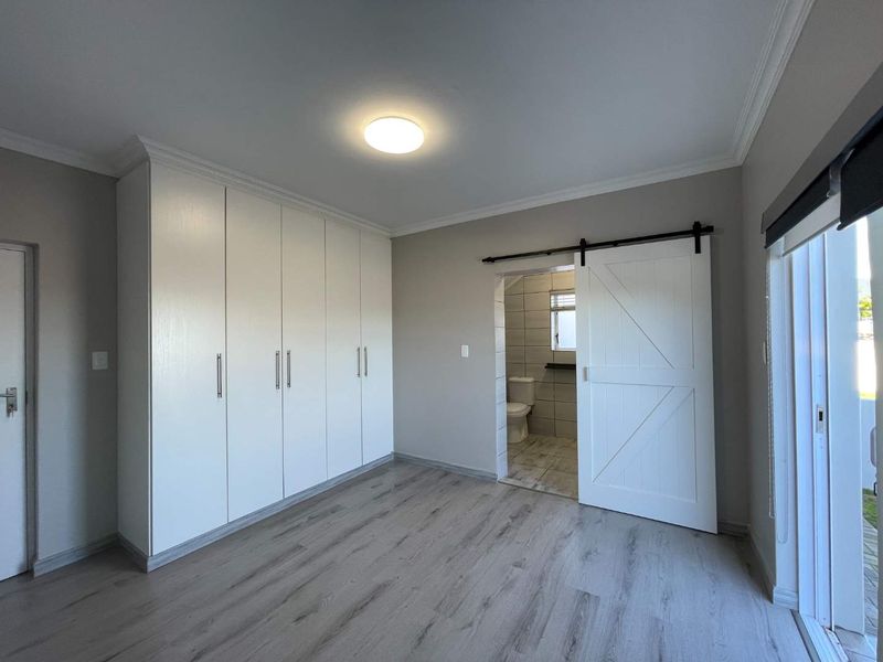 Spacious Family Home with Panoramic Views & Mancave in Monte Christo Eco Estate - Photo 5