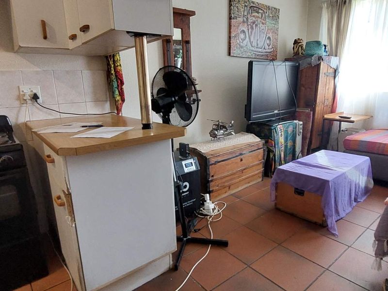 2-Bedroom Apartment, ideal investment property - Photo 3