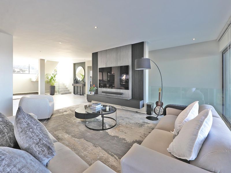 Ultra-modern 4 Bedroom home in Baronetcy - Photo 6