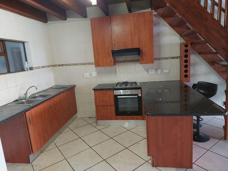 2 BEDROOM DUPLEX APARTMENT FOR SALE IN PAULSHOF - Photo 10