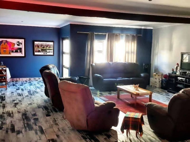 Beautiful free standing house for sale in Walvisbay-Hermes - Photo 7