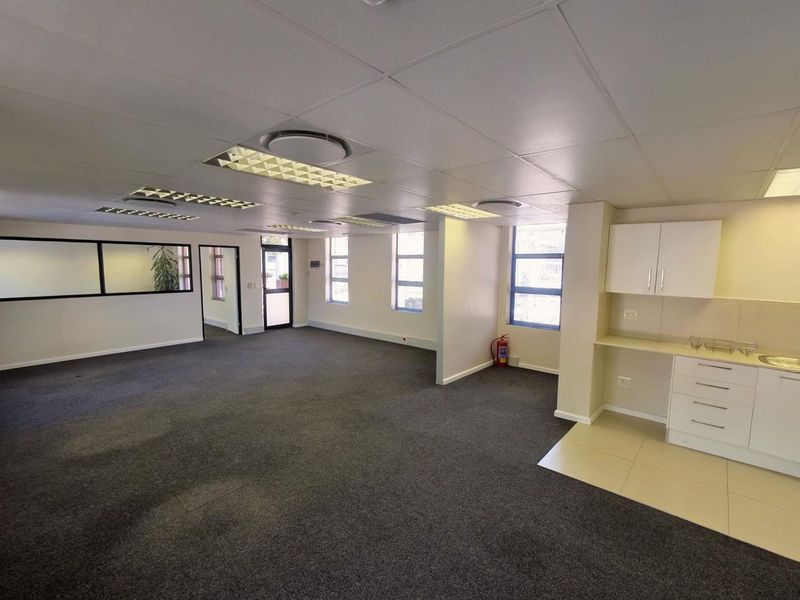 Ground Floor Office with Dual Access | The Quays, Century City - Photo 6