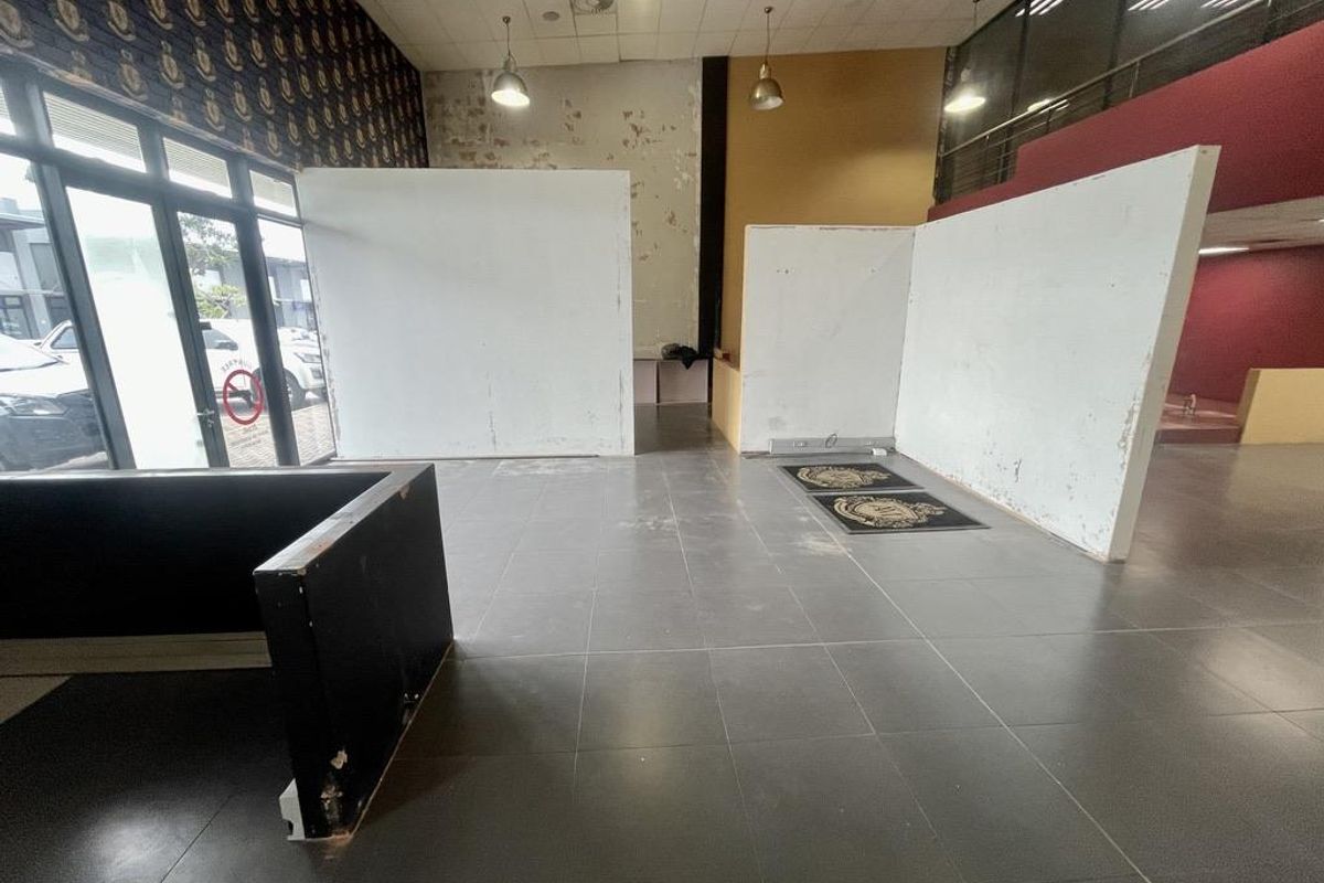 Hendra - Prime Road-Facing Retail / Showroom Opportunity To Let - Umhlanga - Photo 2