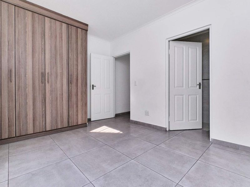 Modern Urban Living - Photo 9