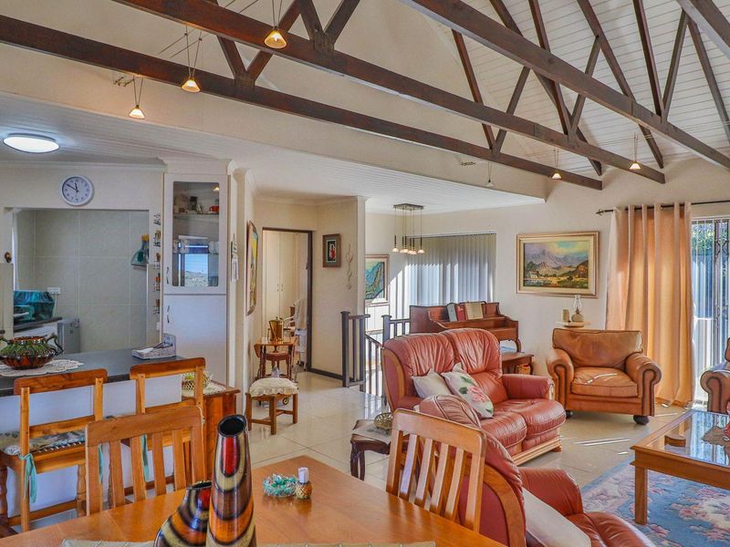 Charming sea view from your braai balcony! - Photo 10