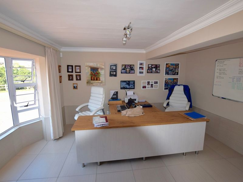 Top Billing Home! - Photo 6
