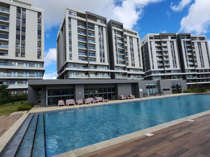 Modern Residences Designed for Connection and Calm - Photo 1