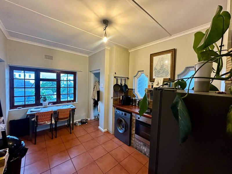 Perfect blend of location and comfort - Photo 3