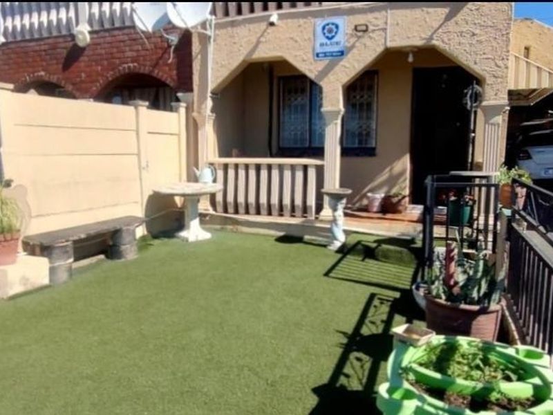 3 Bedroom House for sale in Montford - Photo 1
