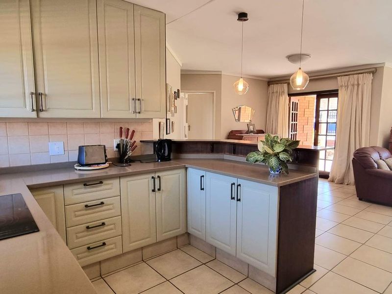 PEACE AND TRANQUILITY - Photo 4