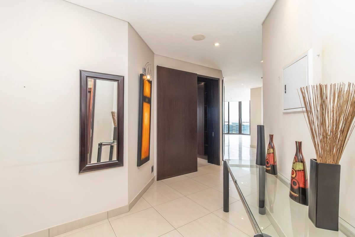 Experience Unparalleled Luxury Living in the Michaelangelo Towers - Photo 2