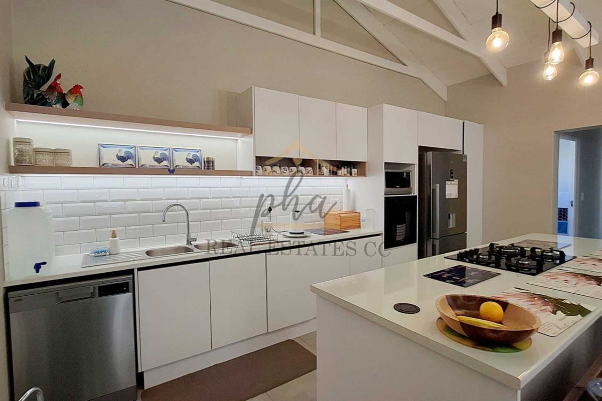 Single-Level Townhouse for sale in Extension 15, Swakopmund - Photo 3