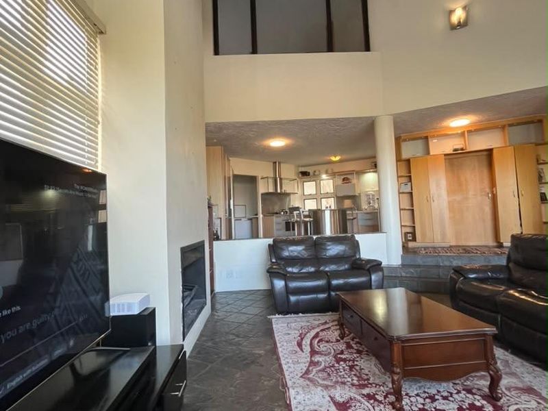 LUXURY HILL HOME FOR SALE in KLEIN WINDHOEK - Photo 10