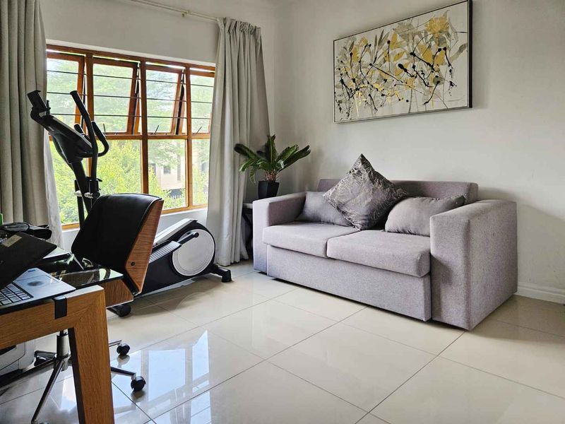 2 bedroom fully furnished apartment in Bryanston - Photo 8