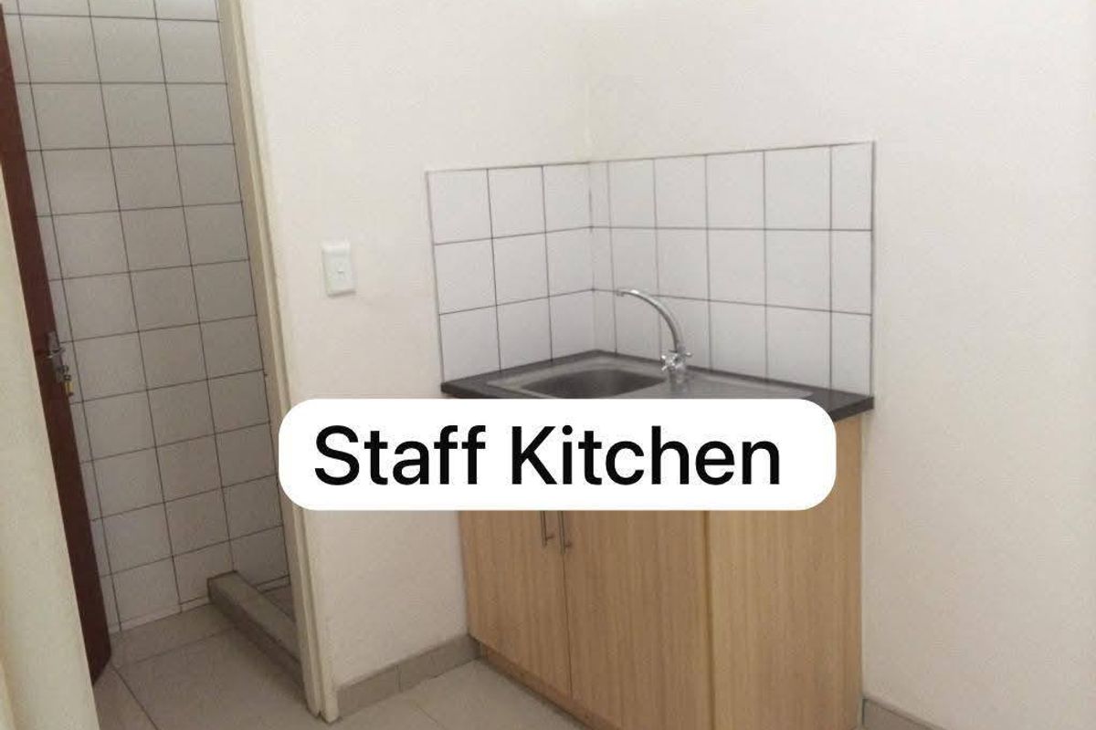 For Sale - Prosperita warehouse - Photo 3