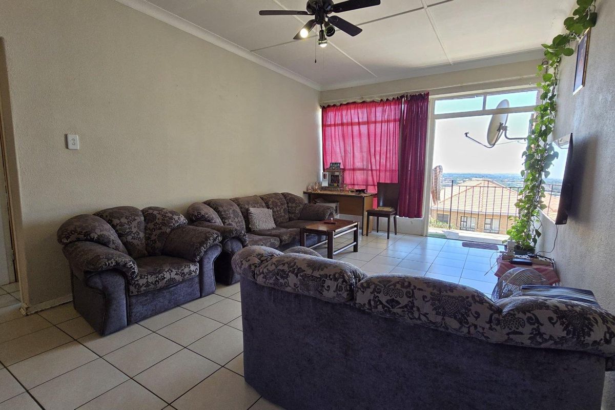 1 Bedroom Apartment / Flat for Sale in South Crest - Photo 5