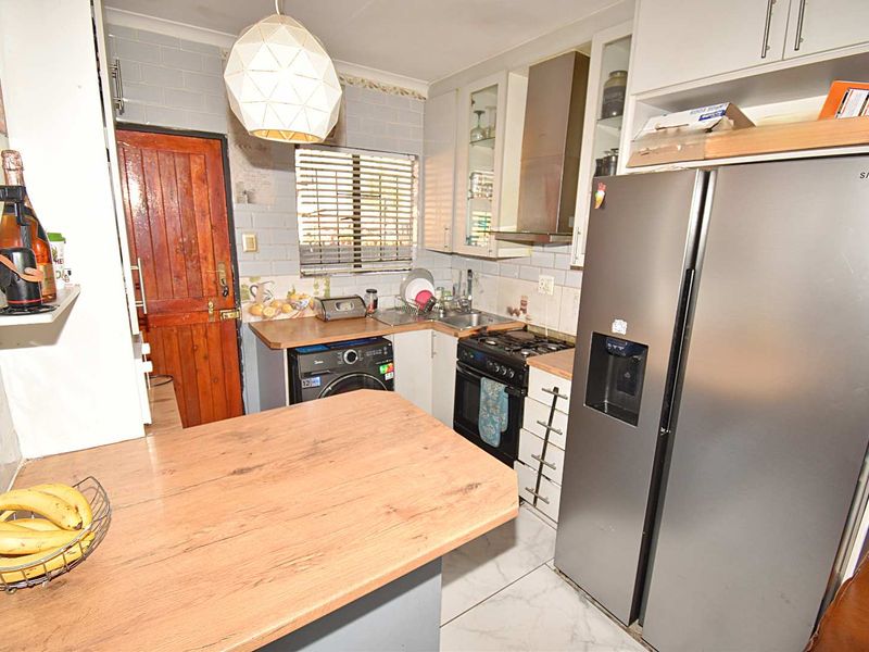 Perfect Starter Home - Photo 7