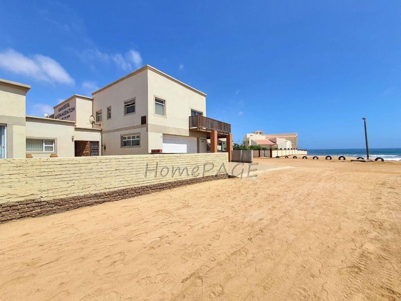 Ext 6, Henties Bay:  Home with 3 flats IN VERY GOOD AREA - Photo 4