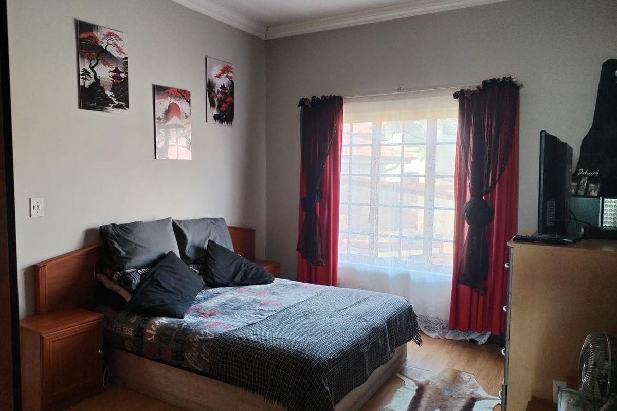 Wow what a catch... - Photo 3