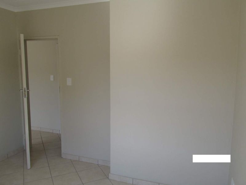 2 BEDROOM FLAT TO RENT IN PHILIP NEL PARK - Photo 10
