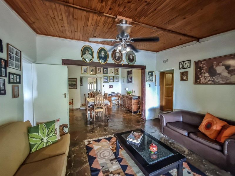 Farm House with additional cottage in excellent location. - Photo 10