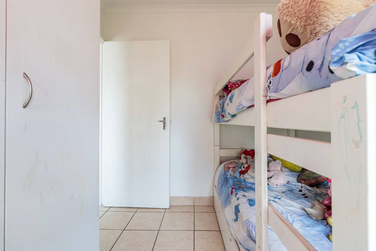 2-Bedroom Home - Sherwood, Port Elizabeth - Photo 4