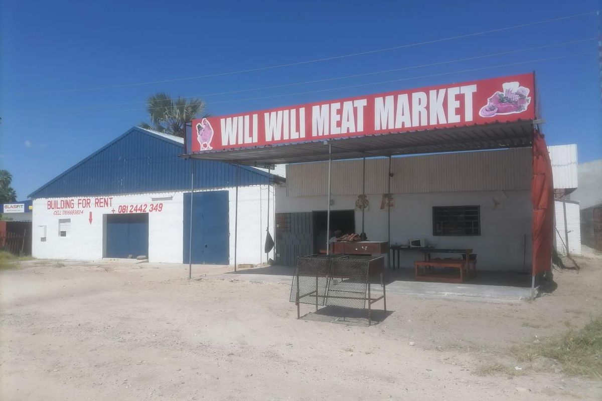 Warehouse / Business Plot For Sale - Prime Location - Oshakati Main  Road - - Photo 2