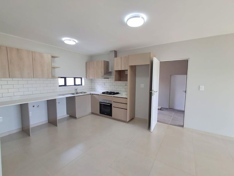 2 Bedroom Apartment in Hartland Fynbos Heuwels - 1 September 2026 - Photo 4