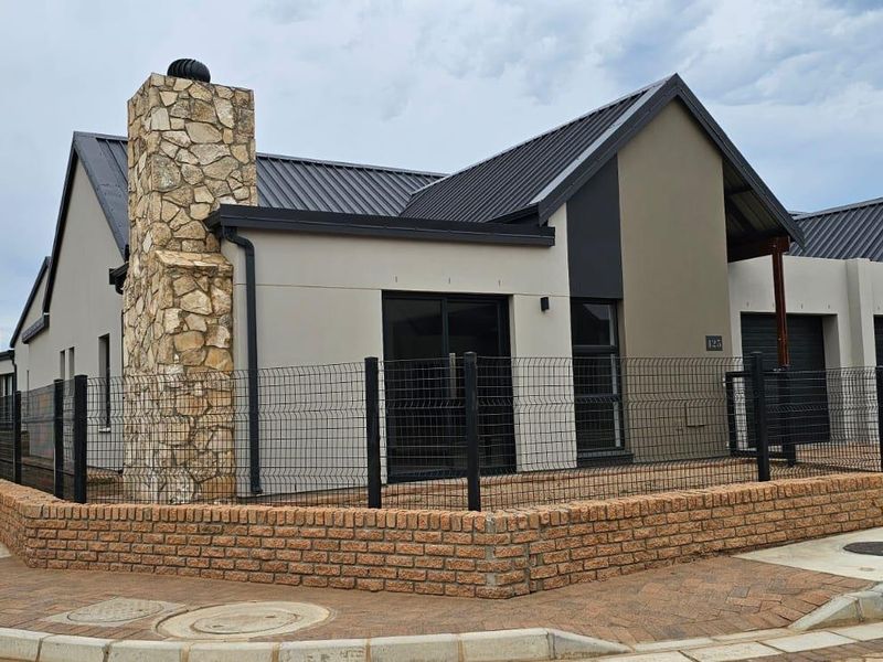 Retirement Home for 55 years and over - Photo 2