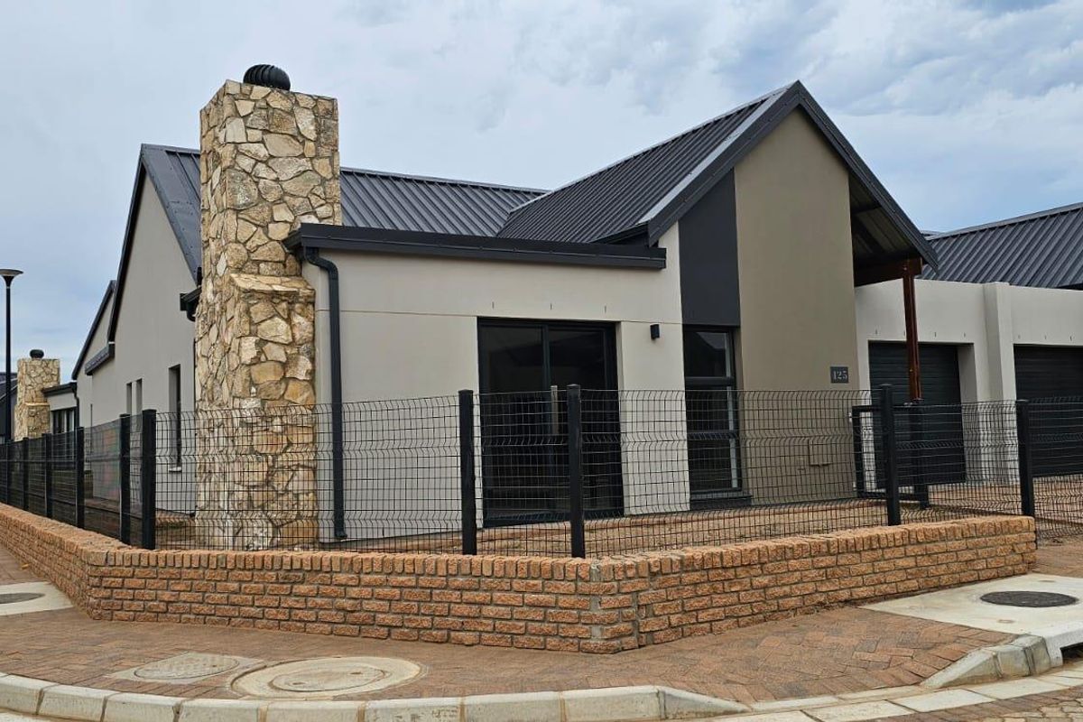 Retirement Home for 55 years and over - Photo 2