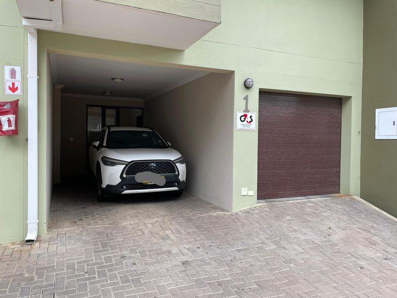 TOWNHOUSE FOR SALE - CENTRAL WINDHOEK, NAMIBIA - Photo 5