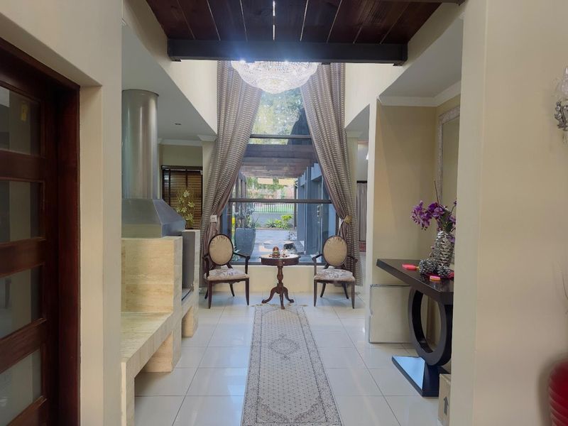 4 Bedroom House For sale in Valley View Estate - Photo 5