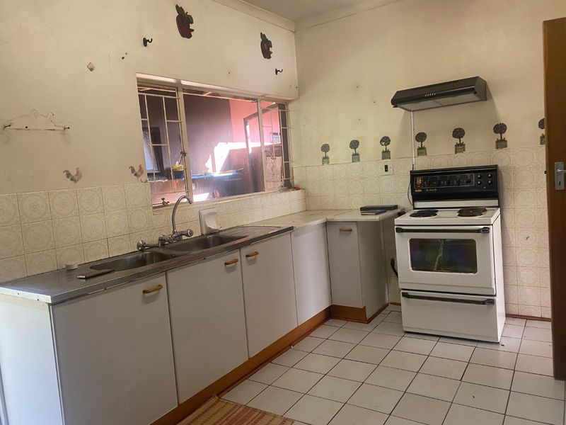 3 Bedroom ,2.5 ,Bathroom Freestanding House Available for Rental in The Orchards - Photo 2