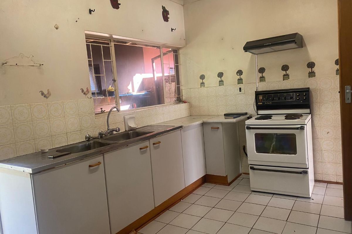 3 Bedroom ,2.5 ,Bathroom Freestanding House Available for Rental in The Orchards - Photo 2