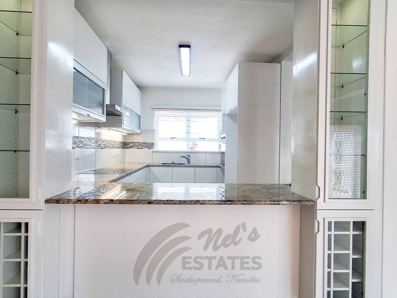 Modern Townhouse For Sale in Vogelstrand, Swakopmund - Photo 9