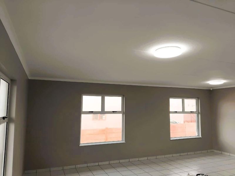 4 Bedroom House To Rent - Photo 2