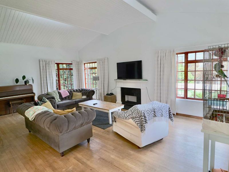 UNFURNISHED house with separate cottage - Photo 10