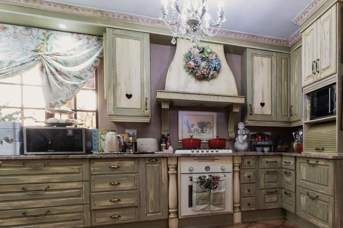 6 Bedroom House for Sale in Alberante - Photo 2