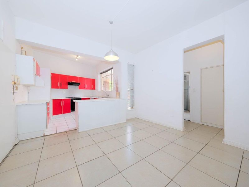 Priced to sell Urgently! Airy &Bright - Photo 4